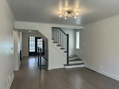 8405 South Indiana Avenue Chicago IL 60619
