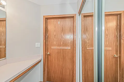 214 North Cathy Lane Mount Prospect IL 60056