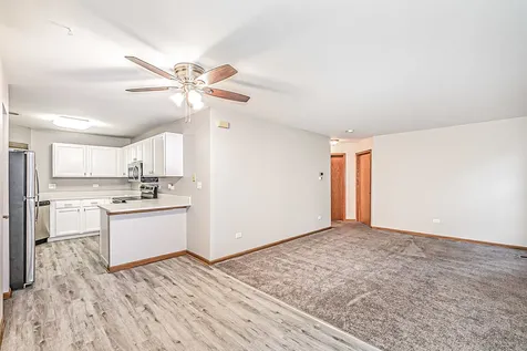 214 North Cathy Lane Mount Prospect IL 60056