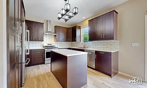 2437 Sir Barton Lane Montgomery IL 60538