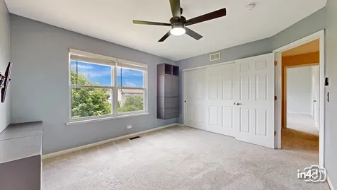 2437 Sir Barton Lane Montgomery IL 60538