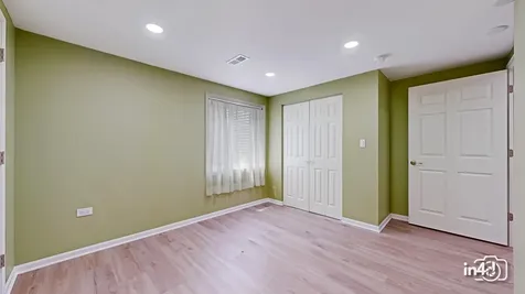 2437 Sir Barton Lane Montgomery IL 60538