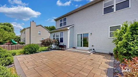2437 Sir Barton Lane Montgomery IL 60538