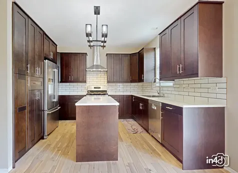 2437 Sir Barton Lane Montgomery IL 60538