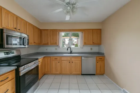3721 35TH Street Moline IL 61265