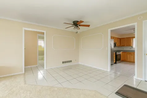 3721 35TH Street Moline IL 61265
