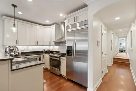 3723 North Wilton Avenue Chicago IL 60613