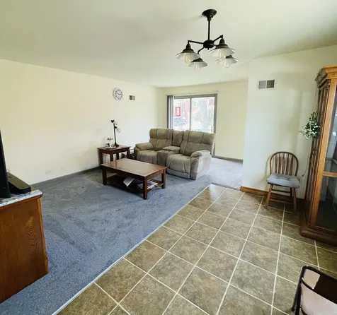 4616 West 97th Place Oak Lawn IL 60453