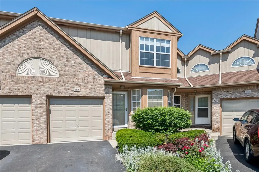 157 Louise Court Wood Dale IL 60191