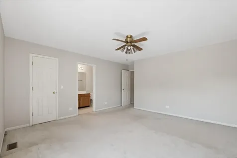 157 Louise Court Wood Dale IL 60191