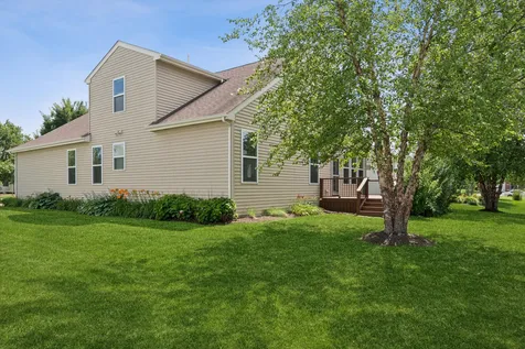 695 Cheshire Court Oswego IL 60543