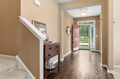 695 Cheshire Court Oswego IL 60543