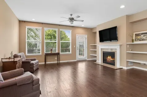 695 Cheshire Court Oswego IL 60543