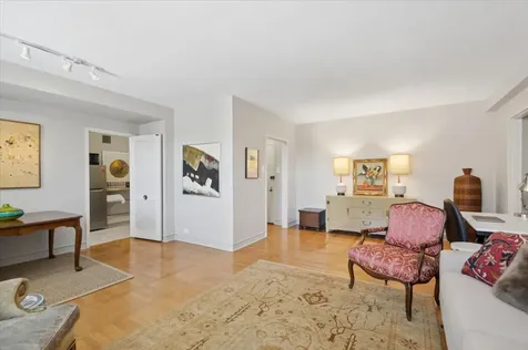 1585 Ridge Avenue Evanston IL 60201