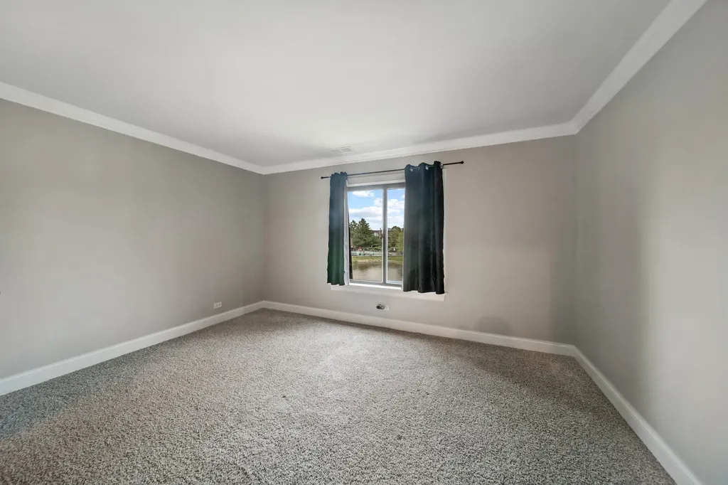 621 Tralee Court Schaumburg IL 60193