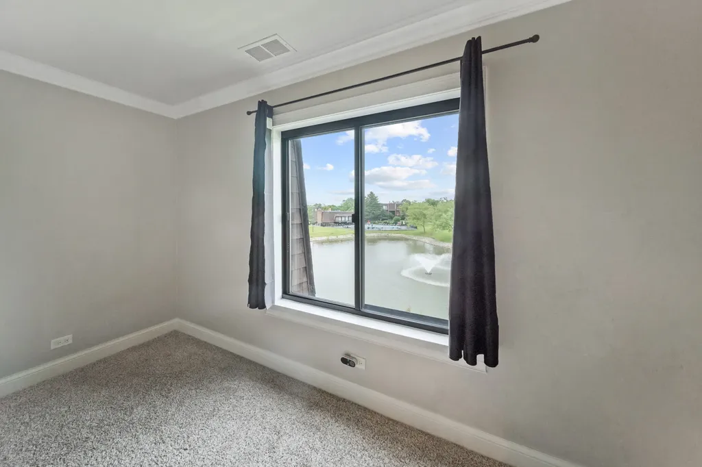 621 Tralee Court Schaumburg IL 60193