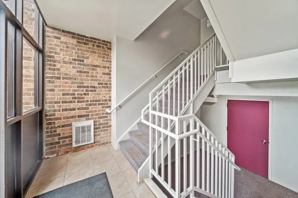 621 Tralee Court Schaumburg IL 60193