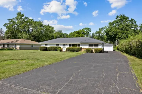 12 East Elaine Circle Prospect Heights IL 60070