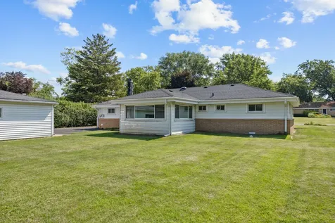 12 East Elaine Circle Prospect Heights IL 60070