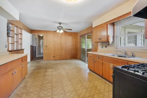 12 East Elaine Circle Prospect Heights IL 60070