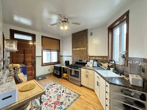 3242 North Racine Avenue Chicago IL 60657