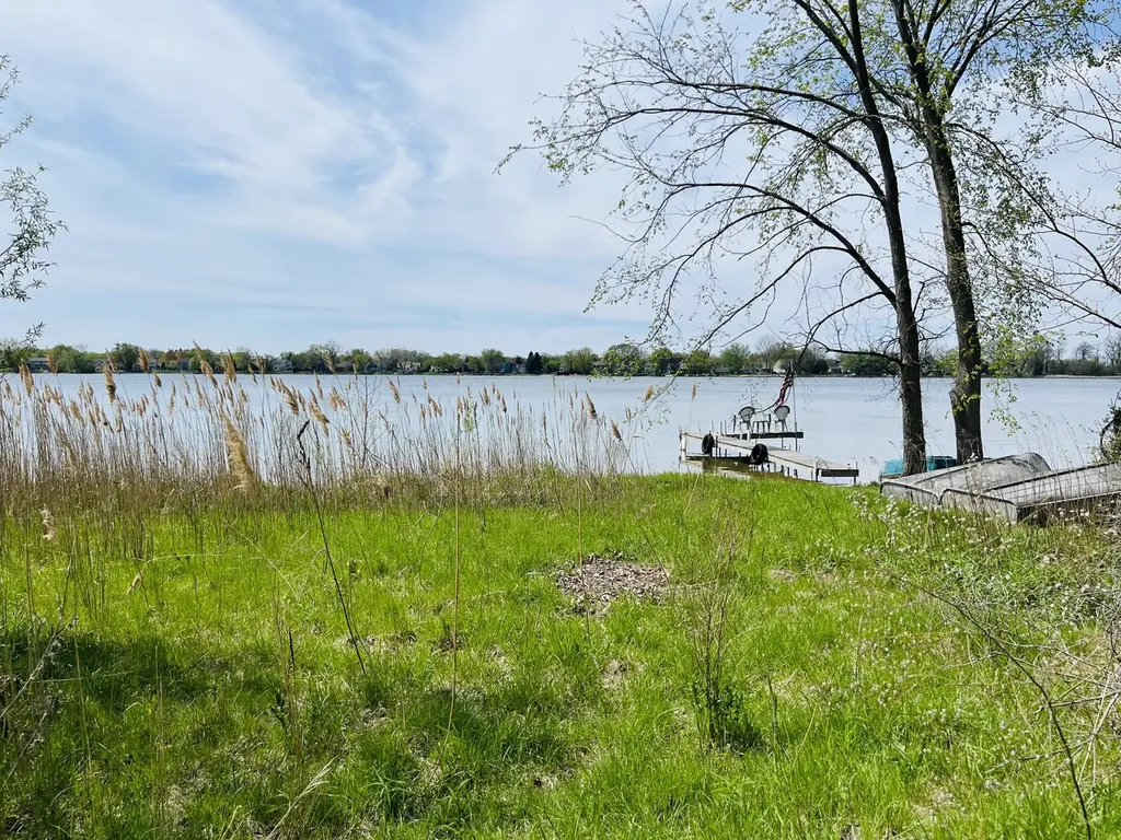 34871 North Lake Shore Drive Lake Villa IL 60046