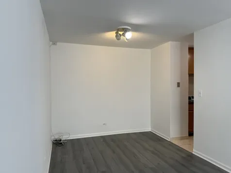 6171 North Sheridan Road Chicago IL 60660