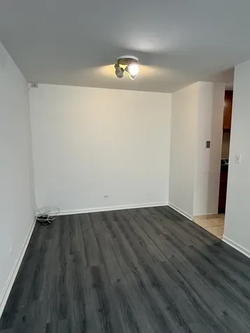 6171 North Sheridan Road Chicago IL 60660