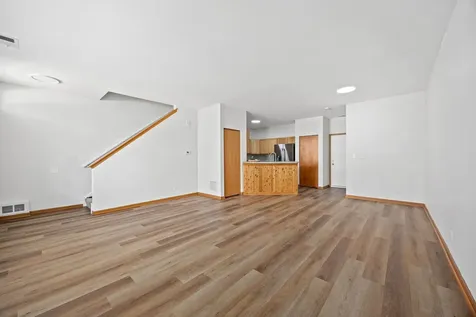262 Springbrook Trail S Oswego IL 60543