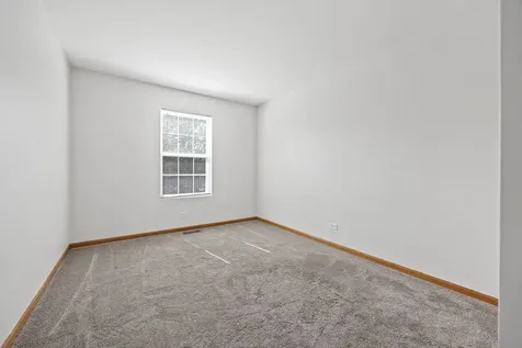 262 Springbrook Trail S Oswego IL 60543