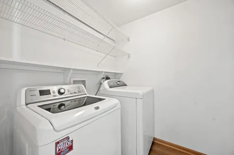262 Springbrook Trail S Oswego IL 60543