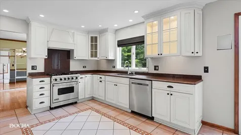 6N777 Palomino Drive Campton Hills IL 60175