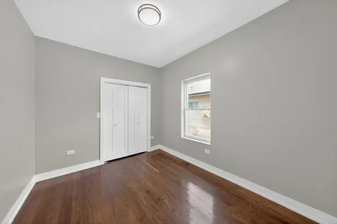 7625 South Clyde Avenue Chicago IL 60649