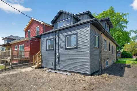 7625 South Clyde Avenue Chicago IL 60649