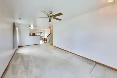 931 East Savannah Drive Romeoville IL 60446