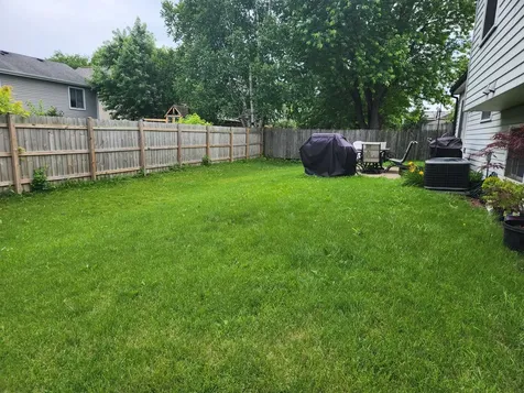827 Boxwood Drive Crystal Lake IL 60014