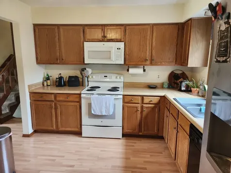 827 Boxwood Drive Crystal Lake IL 60014