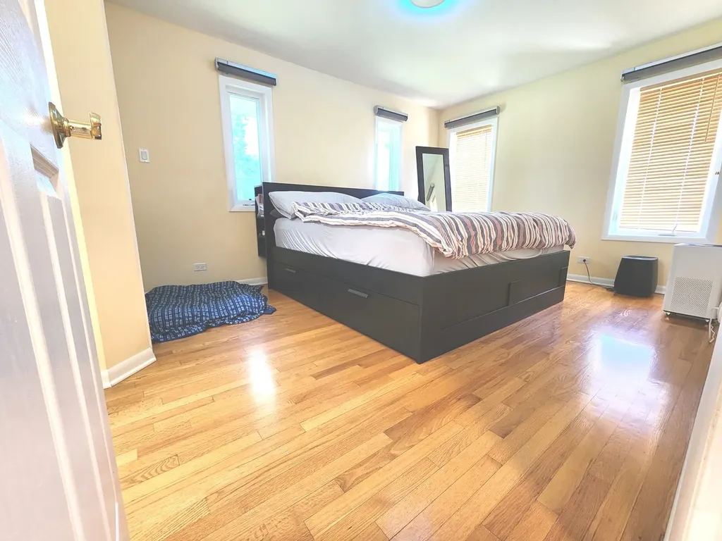 560 Lincoln Street Roselle IL 60172
