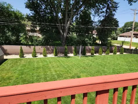 560 Lincoln Street Roselle IL 60172