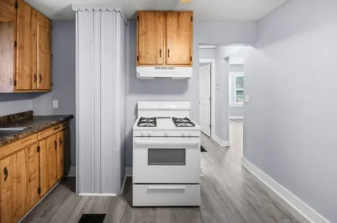 506 East Elm Street Salem IL 62881