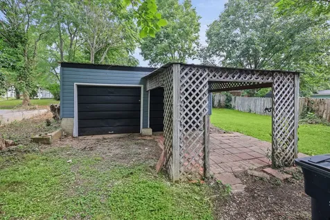 506 East Elm Street Salem IL 62881
