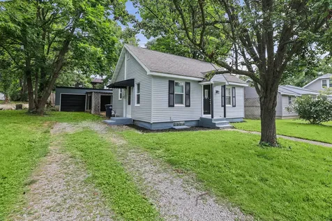 506 East Elm Street Salem IL 62881