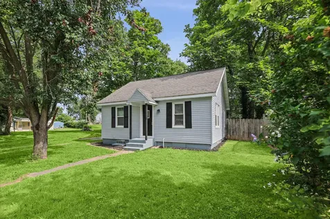 506 East Elm Street Salem IL 62881