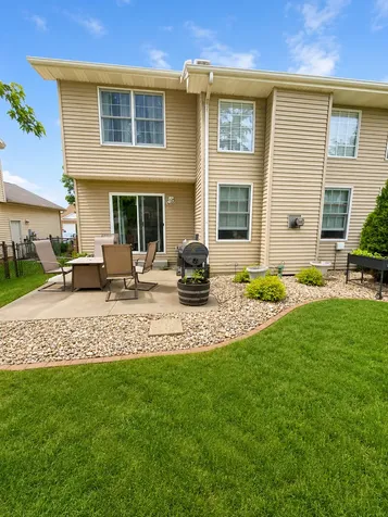 1307 Beacon Hill Court Normal IL 61761