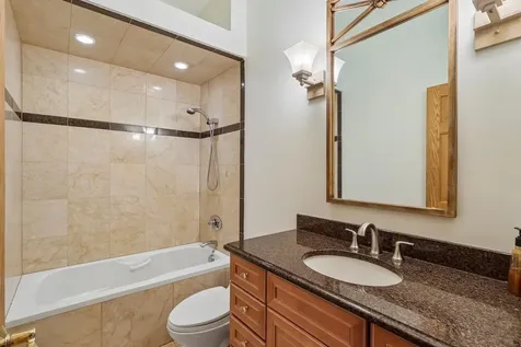 1607 Short Terrace Des Plaines IL 60018