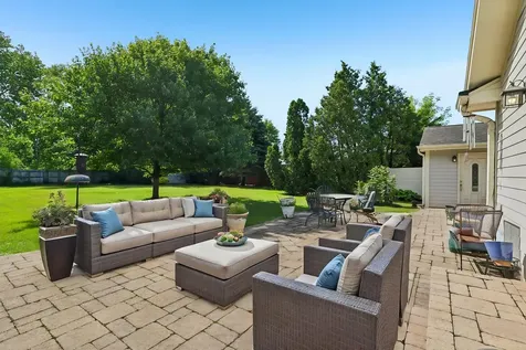 1607 Short Terrace Des Plaines IL 60018