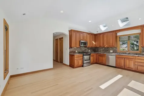 1607 Short Terrace Des Plaines IL 60018