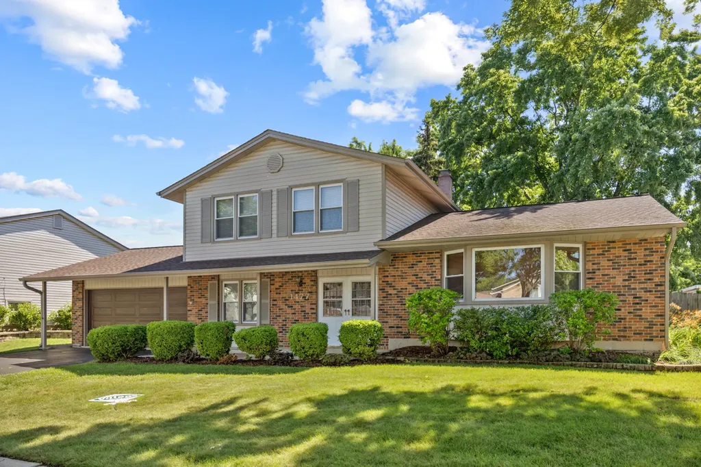 1477 William Clifford Lane Elk Grove Village IL 60007