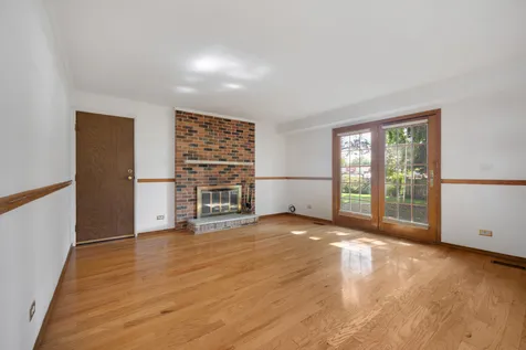 1477 William Clifford Lane Elk Grove Village IL 60007