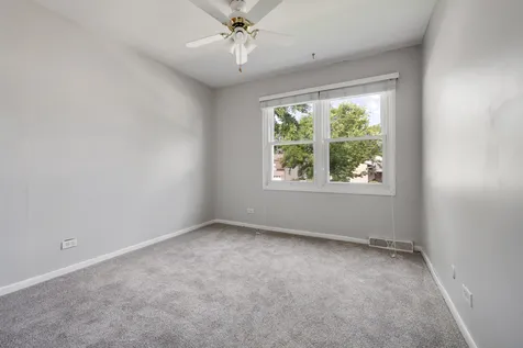 1477 William Clifford Lane Elk Grove Village IL 60007